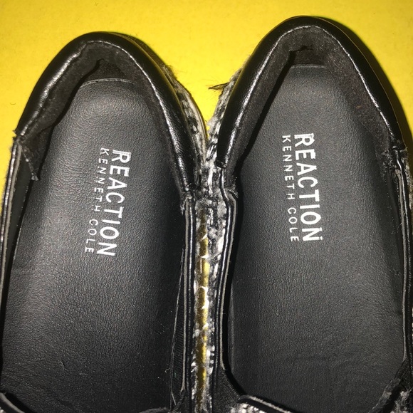 Kenneth Cole slip on black and white sneakers - Picture 4 of 4